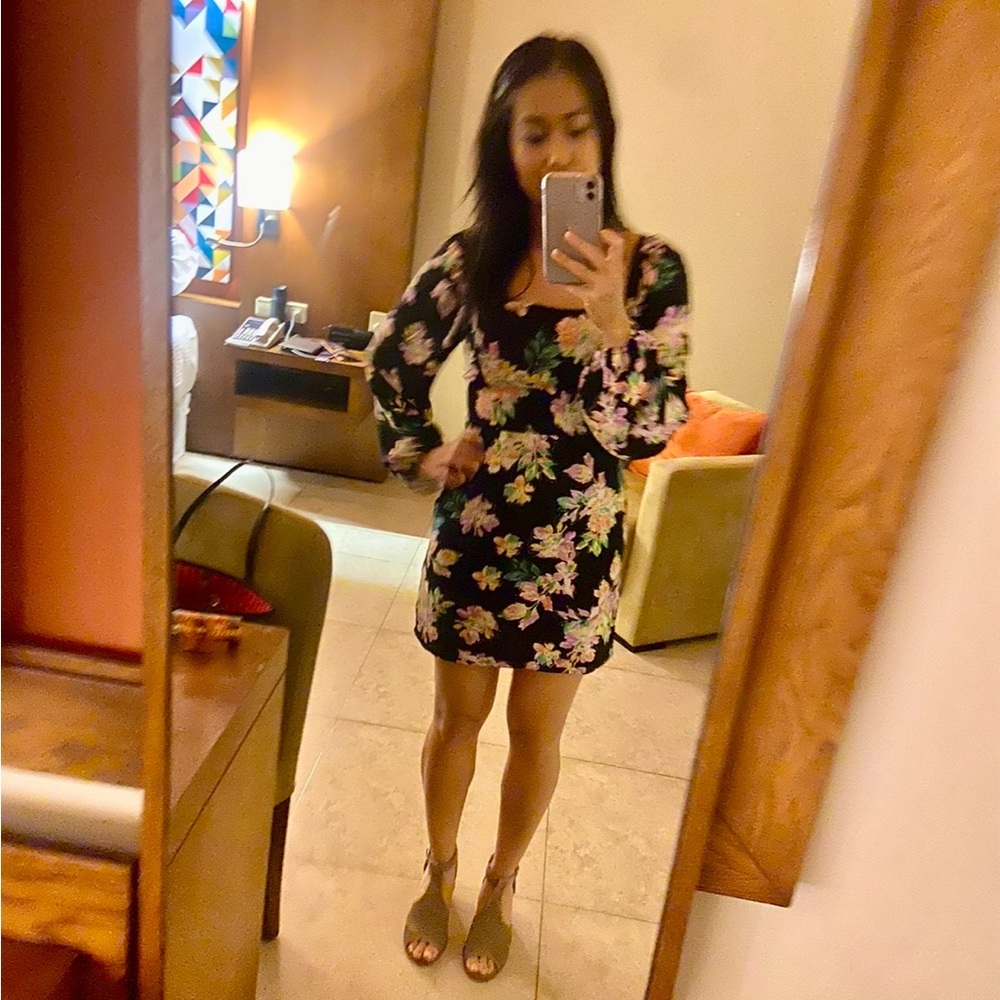 Floral Black Dress with Long Sleeves - Picture 4 of 4